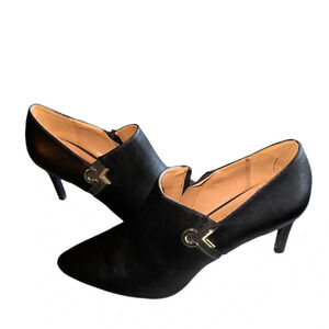 Calvin Klein size 8 black Jennavie stiletto booties. Inner zip, gold-tone accent